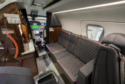 2023 Embraer Phenom 300E: 