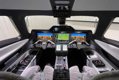 2023 Embraer Phenom 300E: 