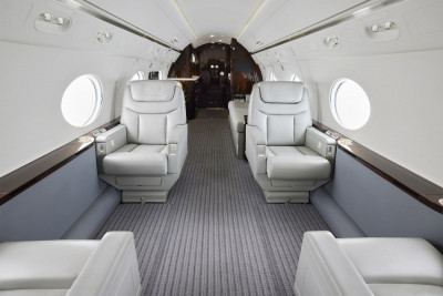 2011 Gulfstream G450: 