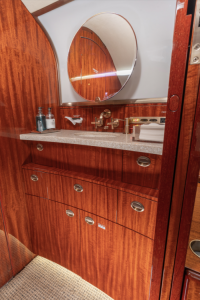 2007 Bombardier Challenger 300: 