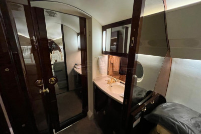 2004 Dassault Falcon 2000: 