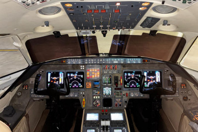 2004 Dassault Falcon 2000: 