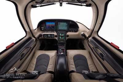 2006 Cirrus SR22 G2: 