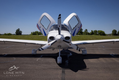 2006 Cirrus SR22 G2: 