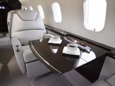 2012 Bombardier Challenger 300: 