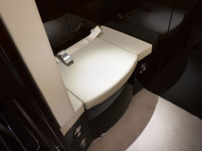 2012 Bombardier Challenger 300: 