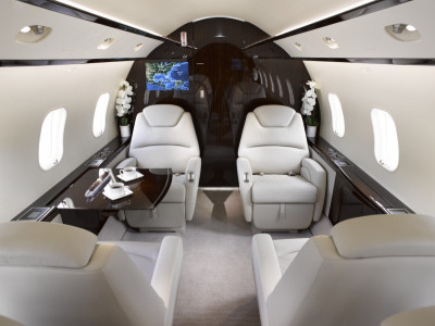 2012 Bombardier Challenger 300: 