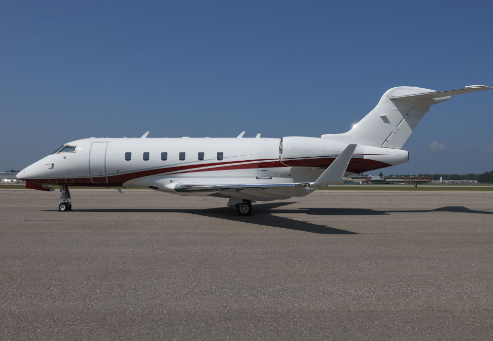 photo of 2005 Bombardier Challenger 300