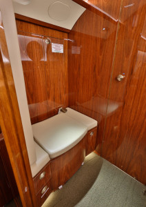 2005 Bombardier Challenger 300: 