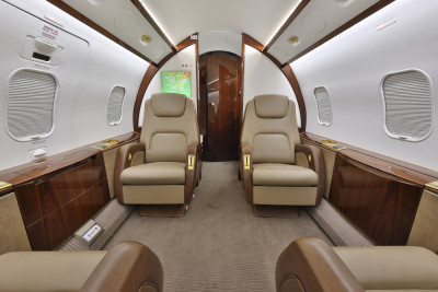 2007 Bombardier Challenger 300: 