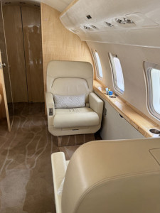 2010 Bombardier Challenger 605: 