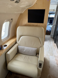 2010 Bombardier Challenger 605: 