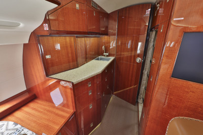 2009 Bombardier Challenger 605: 