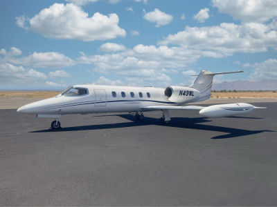 1982 Bombardier Learjet 35A: 1982 Learjet 35A SN 35A-457 N49WL Ext