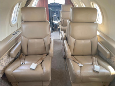 1982 Bombardier Learjet 35A: 1982 Learjet 35A SN 35A-457 N49WL Intr