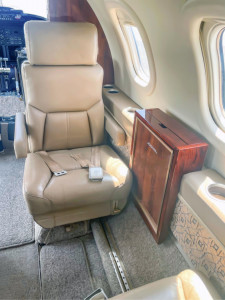 1982 Bombardier Learjet 35A: 1982 Learjet 35A SN 35A-457 N49WL Intr