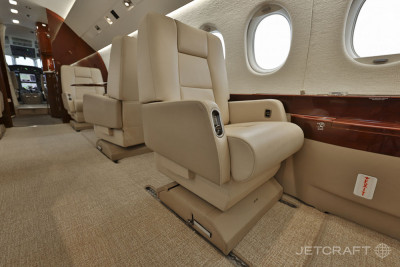 2005 Dassault Falcon 2000LX: 