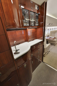 2005 Dassault Falcon 2000LX: 