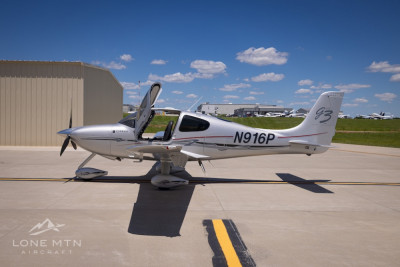 2007 Cirrus SR22 G3: 