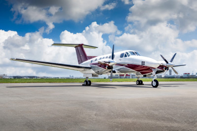 2000 Beechcraft King Air B200: 
