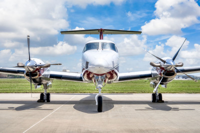 2000 Beechcraft King Air B200: 