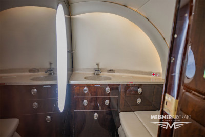 2008 Hawker 900XP: 