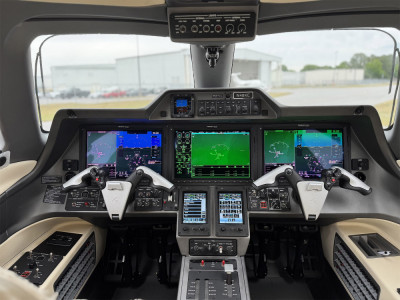 2017 Embraer Phenom 100EV: 