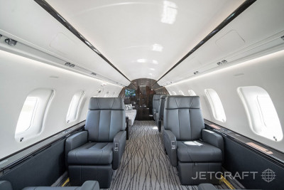 2011 Bombardier Challenger 605: 