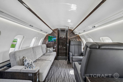2011 Bombardier Challenger 605: 