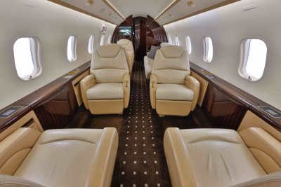 2011 Bombardier Challenger 300: 