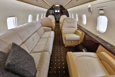 2011 Bombardier Challenger 300: 