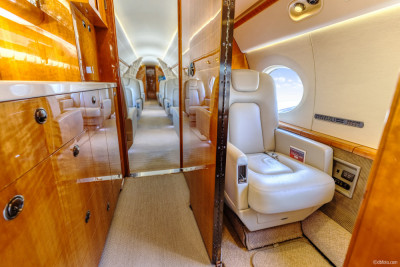 2009 Gulfstream G550: 
