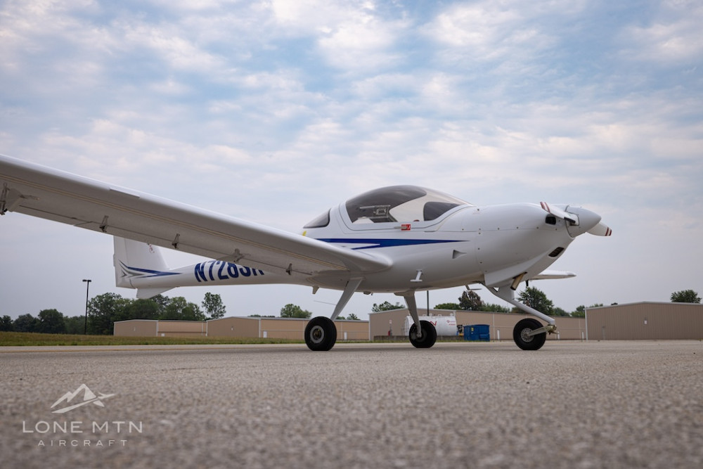 photo of 2025 Diamond DA-20- C1