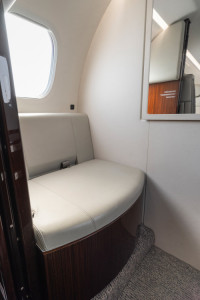2020 Embraer Phenom 300E: 