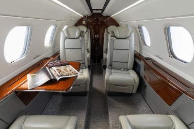 2020 Embraer Phenom 300E: 
