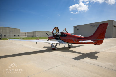 2017 Cirrus SR22T G6 GTS: 