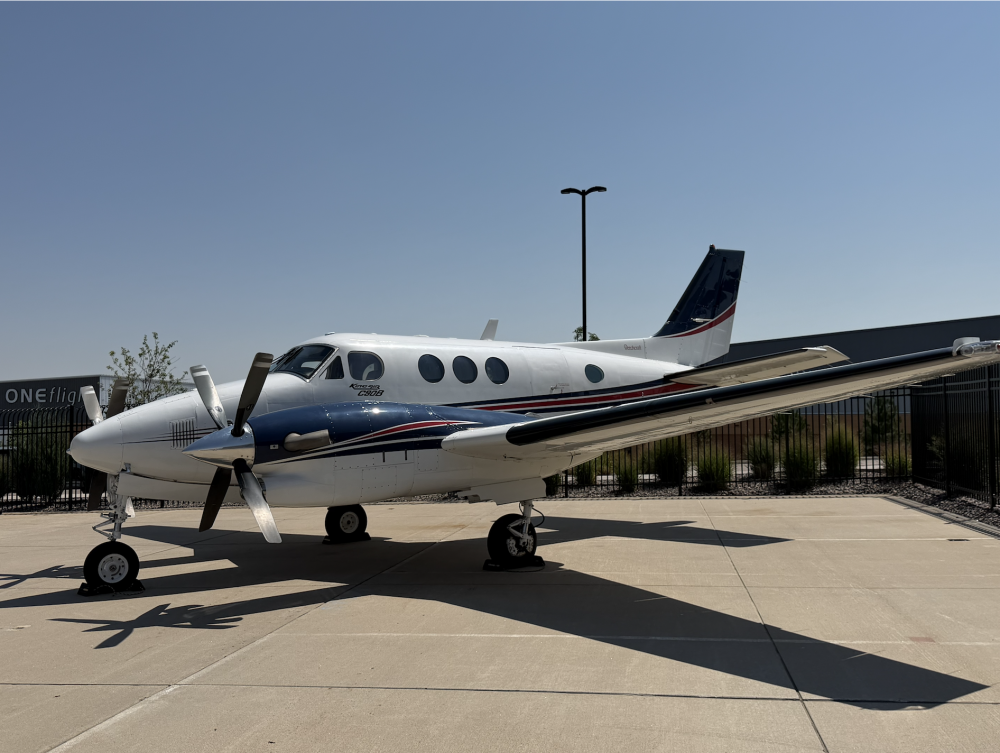 photo of 1998 Beechcraft King Air C90B