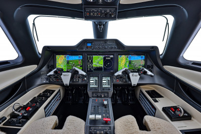 2024 Embraer Phenom 300E: 