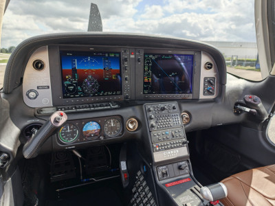 2014 Cirrus SR22T: 