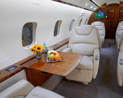2013 Bombardier Challenger 300: 