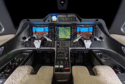 2010 Embraer Phenom 100: 