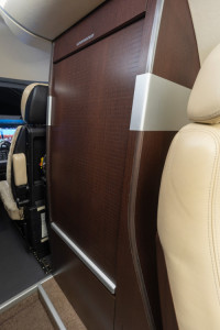 2010 Embraer Phenom 100: 