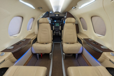 2010 Embraer Phenom 100: 