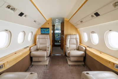 2009 Dassault Falcon 2000LX: 