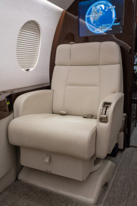 2008 Dassault Falcon 2000LX: 