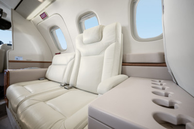 2006 Piaggio Avanti P-180II: 