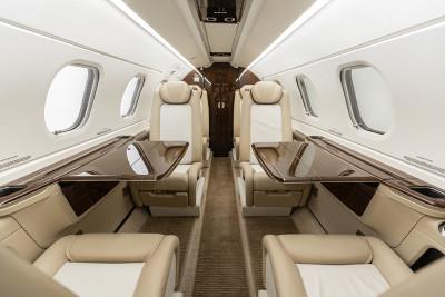2018 Embraer Phenom 300E: 