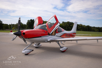 2016 Cirrus SR22T G5 GTS: 