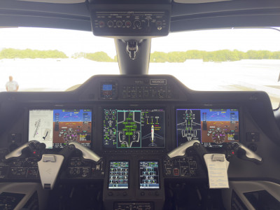 2021 Embraer Phenom 300E: 