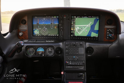 2008 Cirrus SR22 G3: 